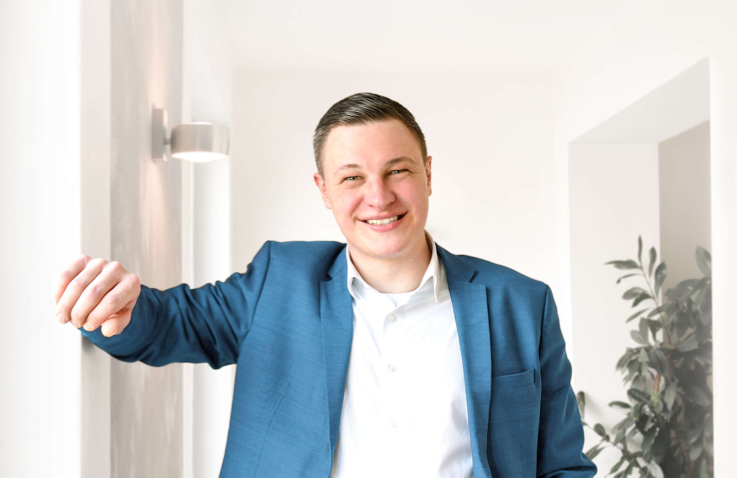 sascha-portrait sascha-portrait